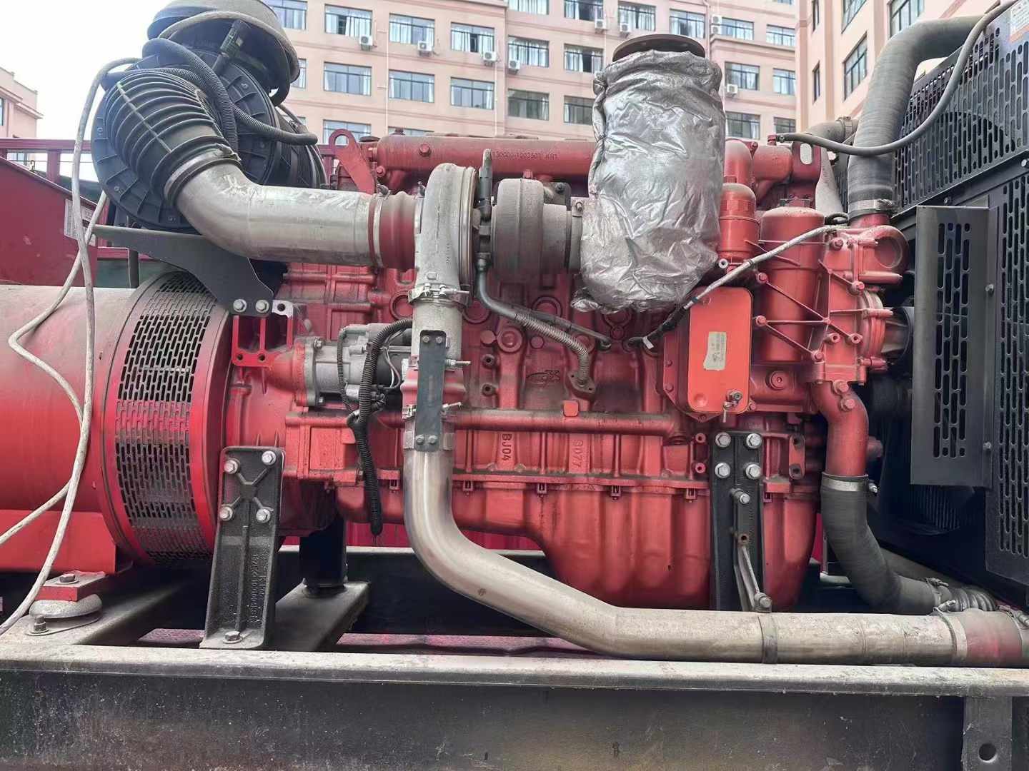 金山屯如何选择适合 600kW 柴油发电机组的过载保护器？
